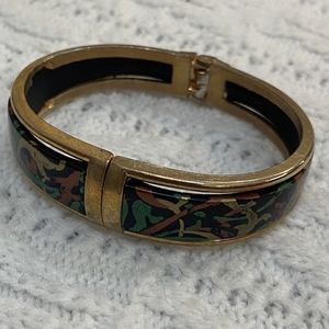Vintage Gold Hinged Bangle